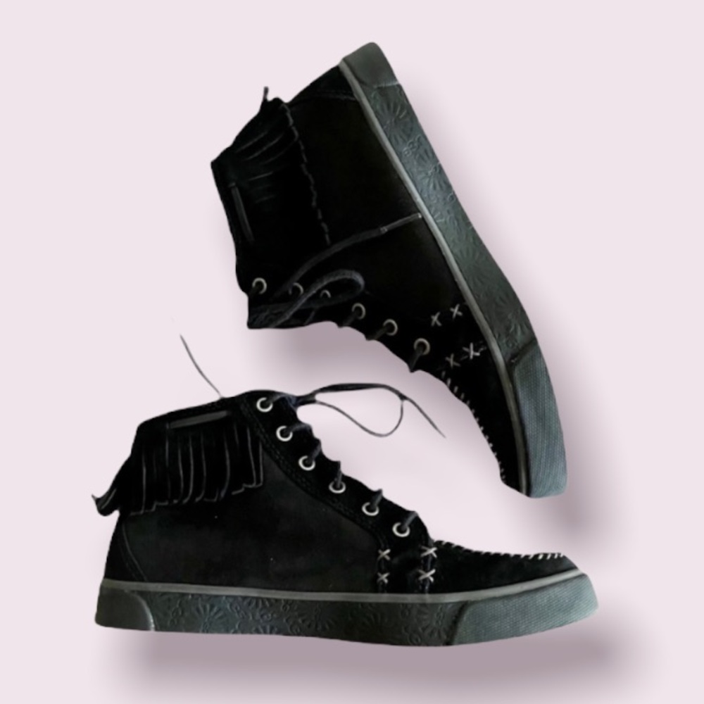 UGG Ariani Black Suede Fringe Moccasin Sneaker